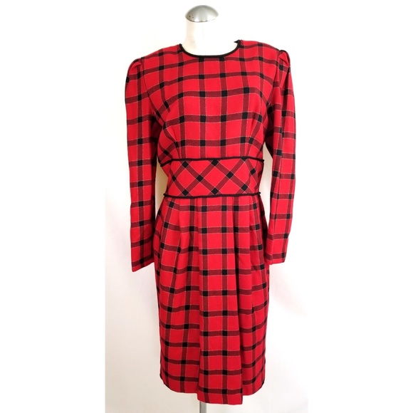 Maggy Boutique Dresses & Skirts - Maggy Boutique Size 14 Christmas Plaid Dress